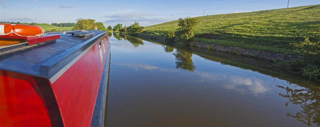 narrowboat on the inland waterways